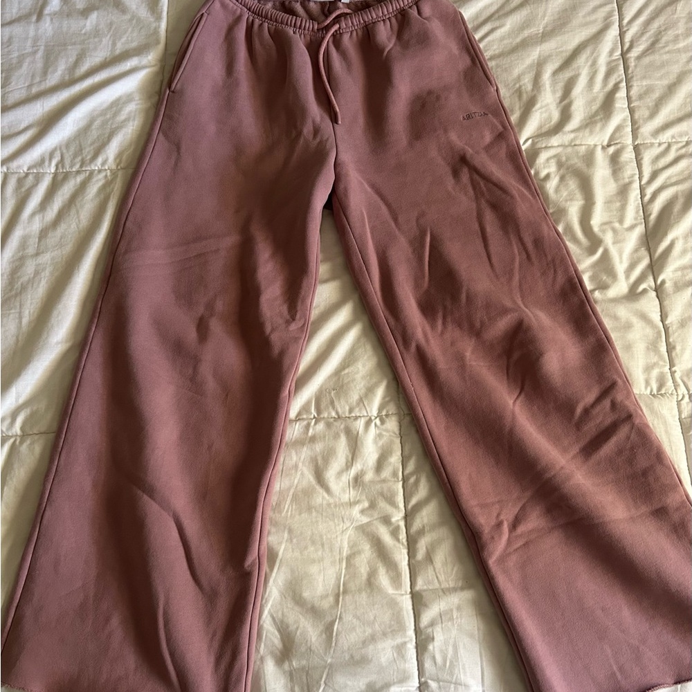 Aritzia Mega Fit Sweet Fleece Pink Sweatpants
